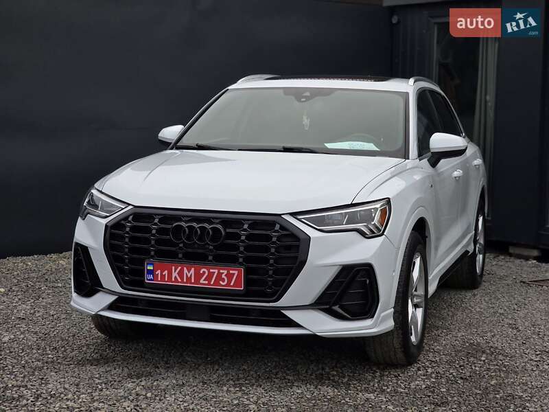 Внедорожник / Кроссовер Audi Q3 2019 в Тернополе