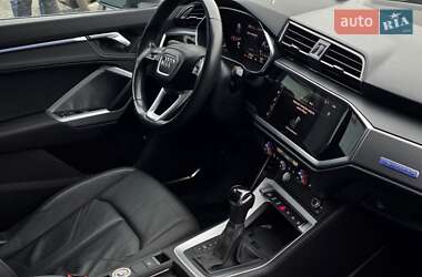 Внедорожник / Кроссовер Audi Q3 2019 в Тернополе