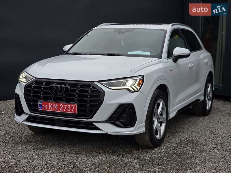 Внедорожник / Кроссовер Audi Q3 2019 в Тернополе