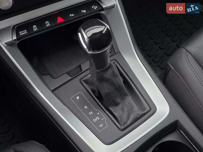 Внедорожник / Кроссовер Audi Q3 2019 в Тернополе