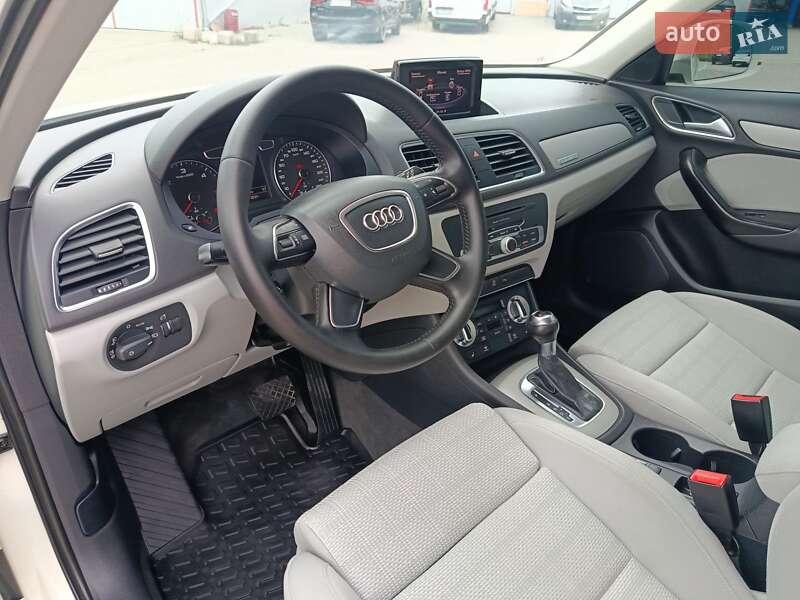 Внедорожник / Кроссовер Audi Q3 2012 в Коломые