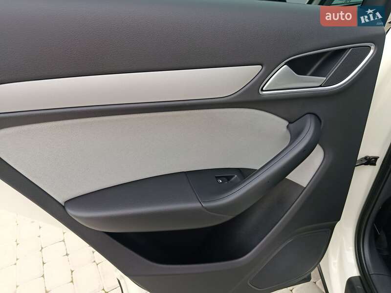 Внедорожник / Кроссовер Audi Q3 2012 в Коломые