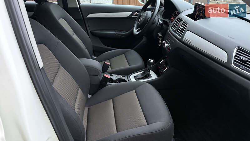 Внедорожник / Кроссовер Audi Q3 2013 в Киеве