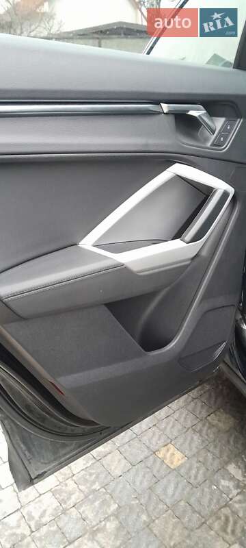 Внедорожник / Кроссовер Audi Q3 2020 в Стрые