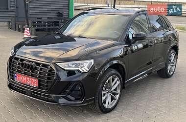 Внедорожник / Кроссовер Audi Q3 2024 в Киеве