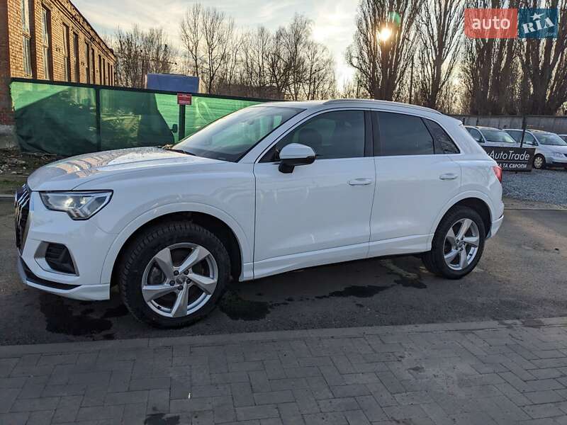 Внедорожник / Кроссовер Audi Q3 2019 в Лубнах фото 8 Внедорожник / Кроссовер Audi Q3 2019 в Лубнах