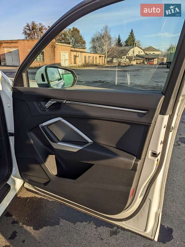 Внедорожник / Кроссовер Audi Q3 2019 в Лубнах фото 30 Внедорожник / Кроссовер Audi Q3 2019 в Лубнах