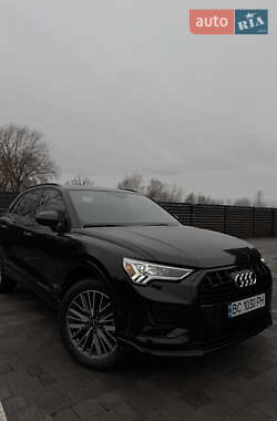 Позашляховик / Кросовер Audi Q3 2021 в Львові