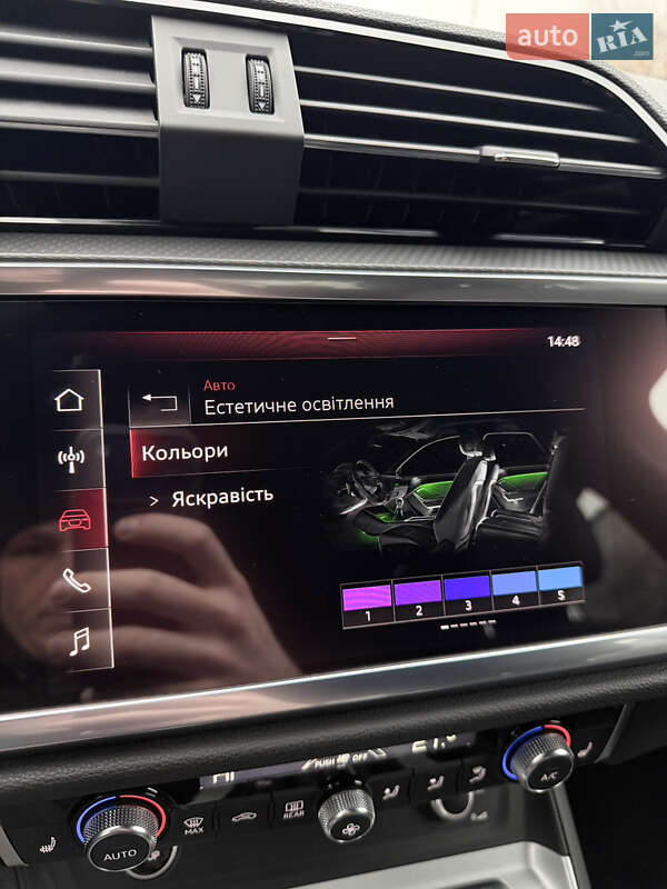 Внедорожник / Кроссовер Audi Q3 2021 в Львове