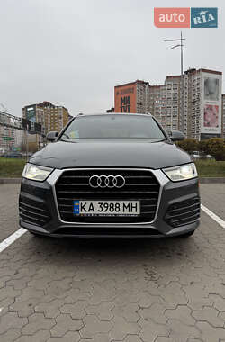 Внедорожник / Кроссовер Audi Q3 2017 в Киеве