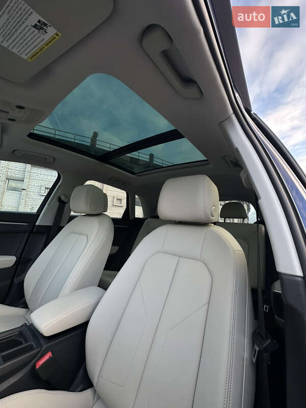 Внедорожник / Кроссовер Audi Q3 2024 в Белой Церкви