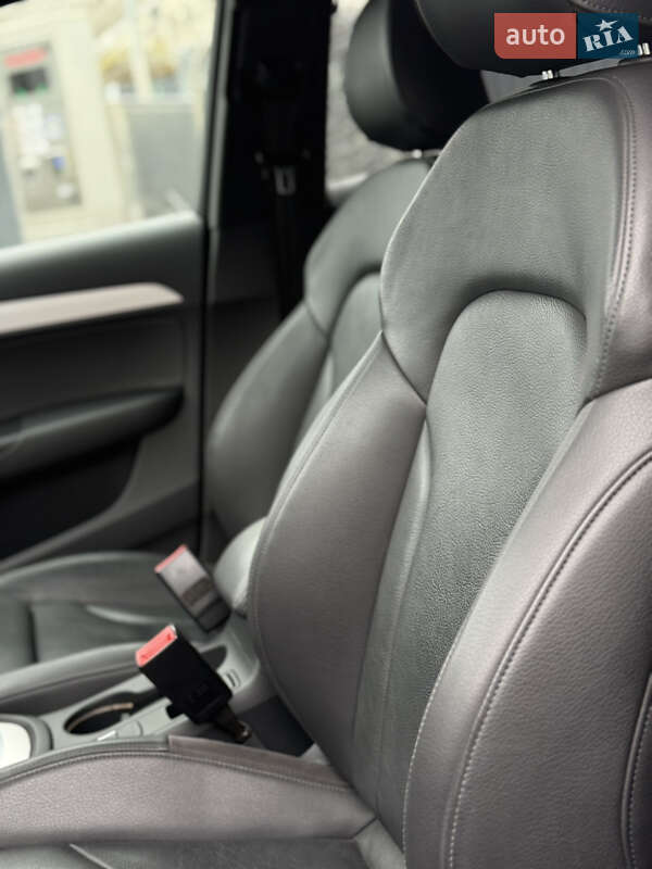 Внедорожник / Кроссовер Audi Q3 2015 в Самборе фото 48 Внедорожник / Кроссовер Audi Q3 2015 в Самборе