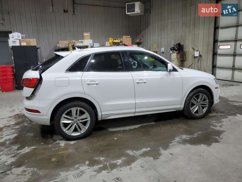 Внедорожник / Кроссовер Audi Q3 2016 в Тернополе