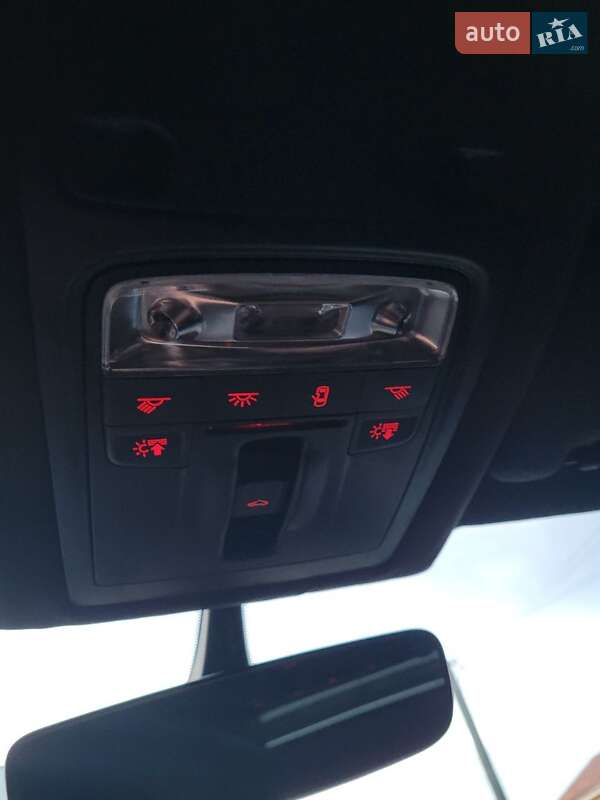 Внедорожник / Кроссовер Audi Q3 2017 в Ровно фото 30 Внедорожник / Кроссовер Audi Q3 2017 в Ровно