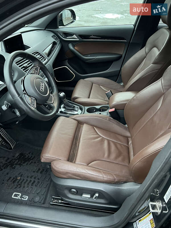 Внедорожник / Кроссовер Audi Q3 2018 в Киеве