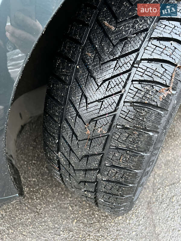 Внедорожник / Кроссовер Audi Q3 2018 в Киеве