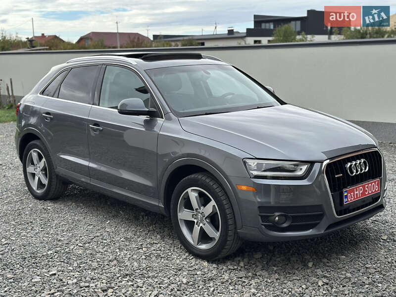 Внедорожник / Кроссовер Audi Q3 2014 в Ужгороде