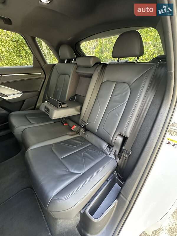 Внедорожник / Кроссовер Audi Q3 2019 в Белогородке