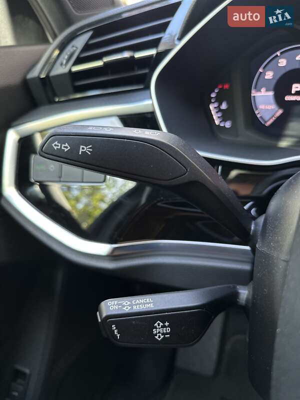 Внедорожник / Кроссовер Audi Q3 2019 в Белогородке