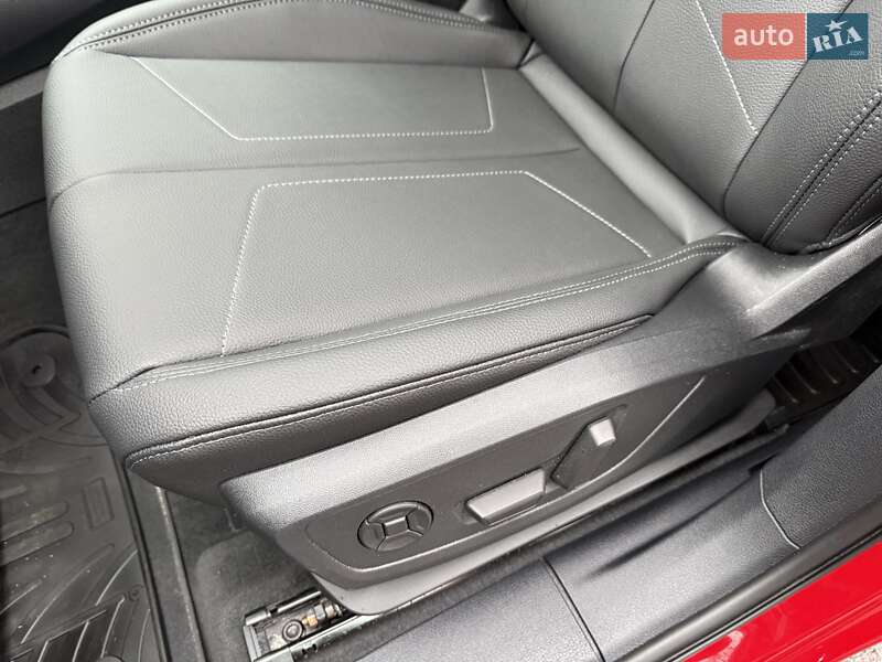 Внедорожник / Кроссовер Audi Q3 2021 в Киеве