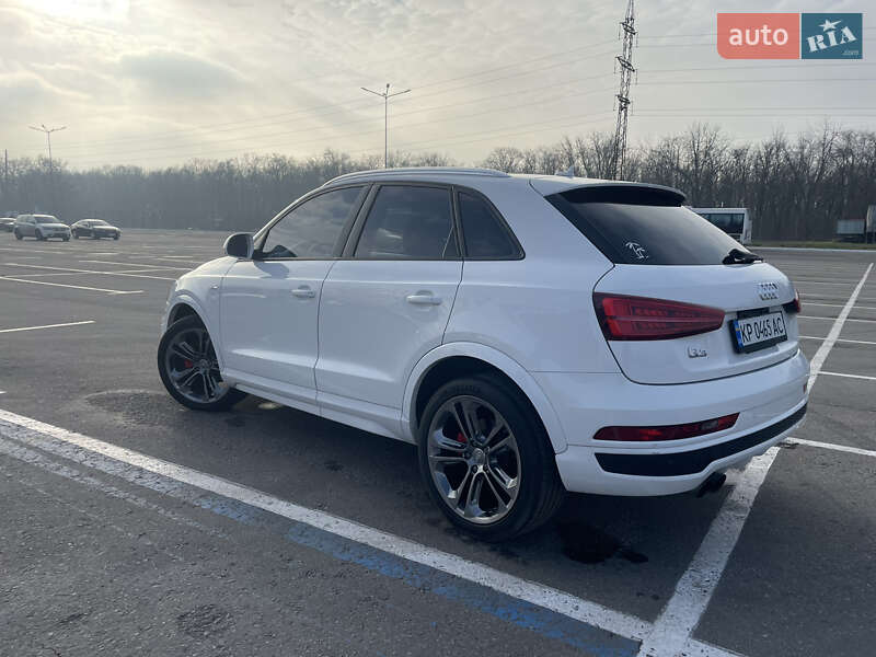 Внедорожник / Кроссовер Audi Q3 2017 в Запорожье