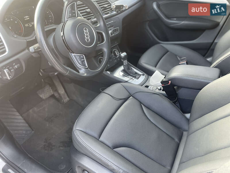 Внедорожник / Кроссовер Audi Q3 2017 в Запорожье