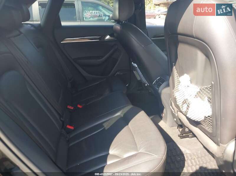 Внедорожник / Кроссовер Audi Q3 2015 в Одессе