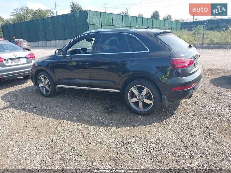 Внедорожник / Кроссовер Audi Q3 2015 в Одессе