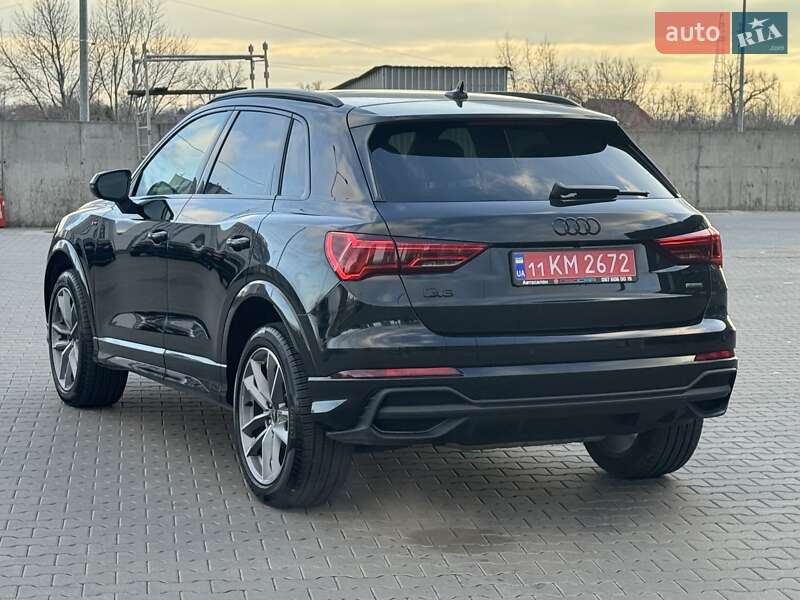 Внедорожник / Кроссовер Audi Q3 2024 в Киеве
