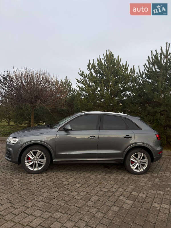 Внедорожник / Кроссовер Audi Q3 2017 в Львове