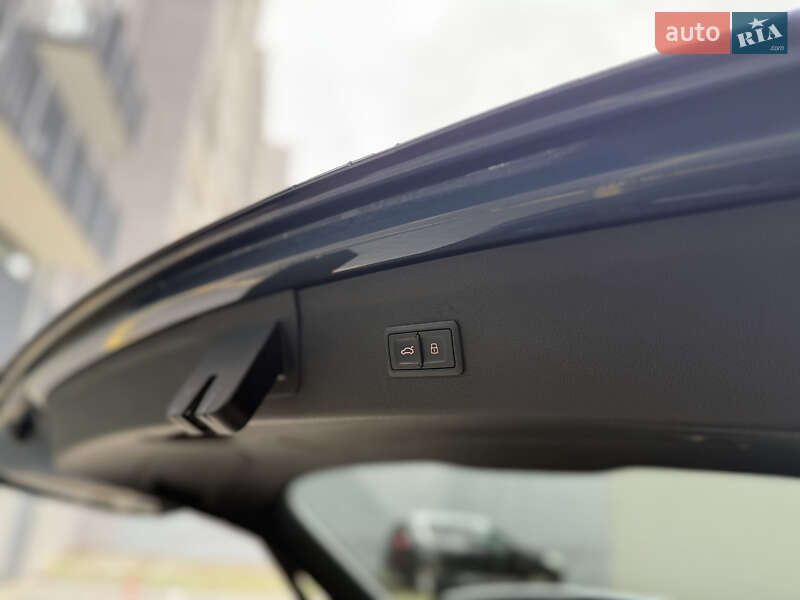 Внедорожник / Кроссовер Audi Q3 2015 в Львове