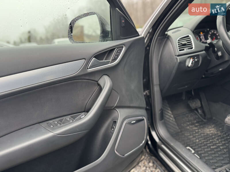 Внедорожник / Кроссовер Audi Q3 2017 в Виннице