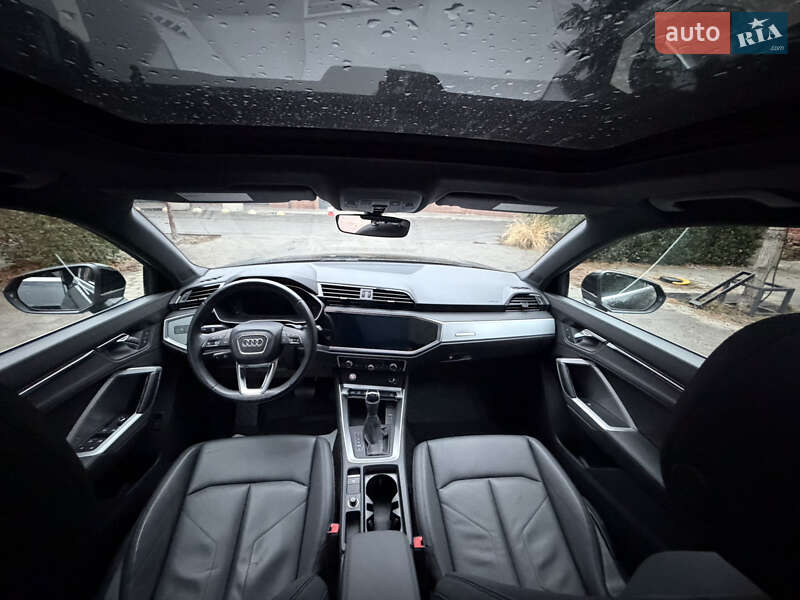 Внедорожник / Кроссовер Audi Q3 2019 в Львове