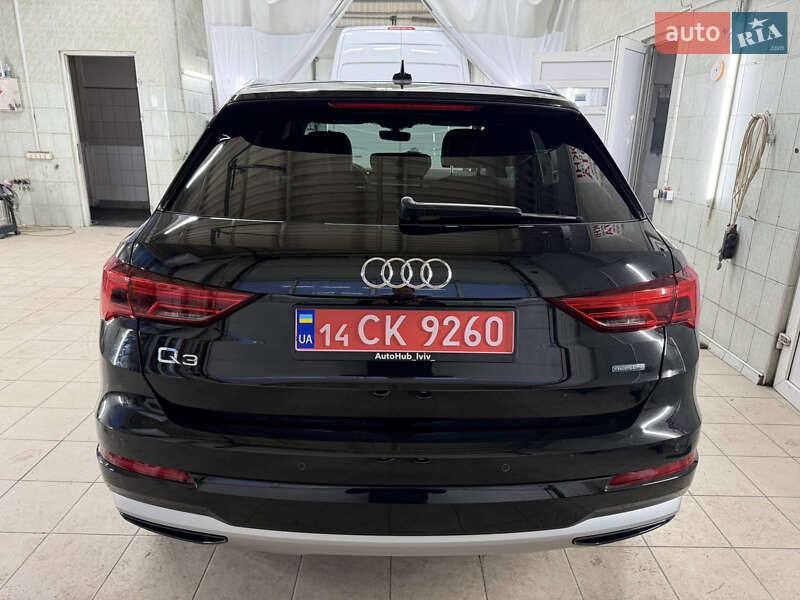 Внедорожник / Кроссовер Audi Q3 2019 в Львове