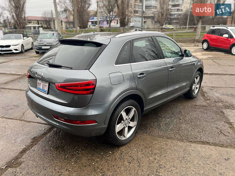 Внедорожник / Кроссовер Audi Q3 2015 в Харькове