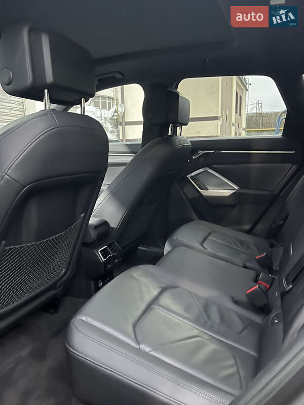 Внедорожник / Кроссовер Audi Q3 2023 в Одессе