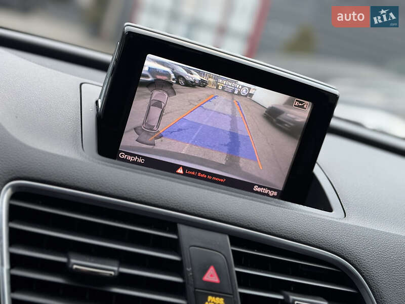 Внедорожник / Кроссовер Audi Q3 2016 в Львове