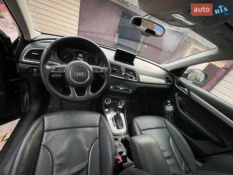 Внедорожник / Кроссовер Audi Q3 2014 в Кривом Роге