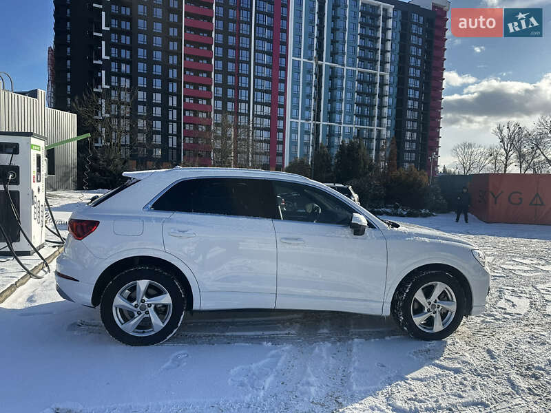 Позашляховик / Кросовер Audi Q3 2019 в Івано-Франківську фото 7 Позашляховик / Кросовер Audi Q3 2019 в Івано-Франківську