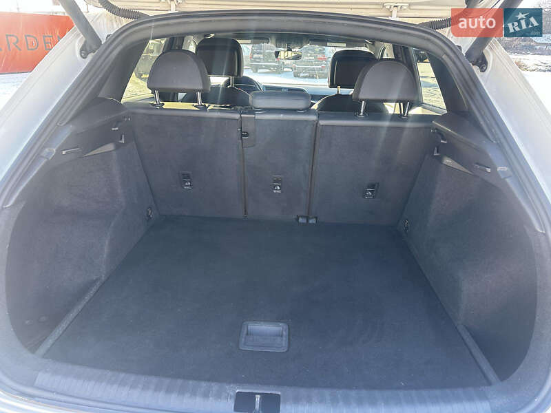 Позашляховик / Кросовер Audi Q3 2019 в Івано-Франківську фото 16 Позашляховик / Кросовер Audi Q3 2019 в Івано-Франківську