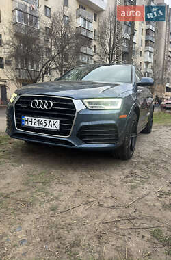 Внедорожник / Кроссовер Audi Q3 2017 в Одессе