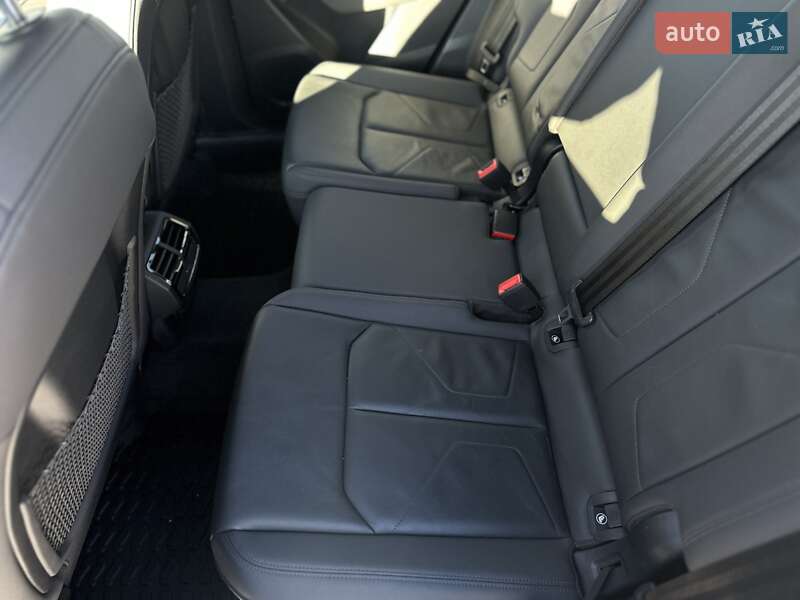 Внедорожник / Кроссовер Audi Q3 2019 в Черновцах