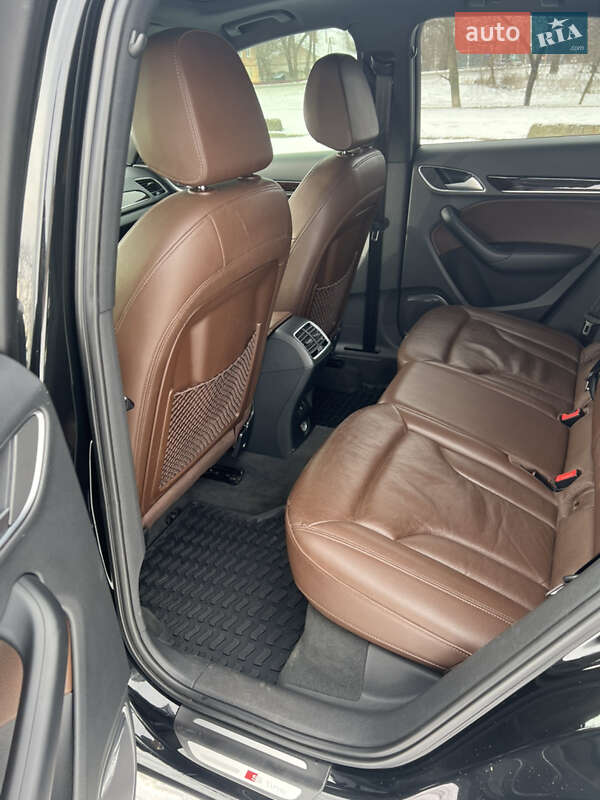 Позашляховик / Кросовер Audi Q3 2017 в Карлівці