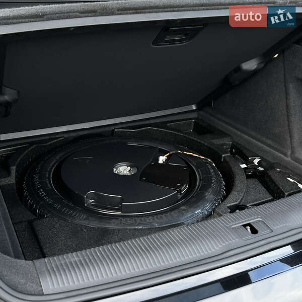 Внедорожник / Кроссовер Audi Q3 2017 в Черновцах