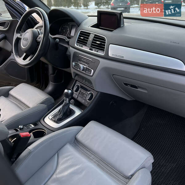 Внедорожник / Кроссовер Audi Q3 2017 в Черновцах