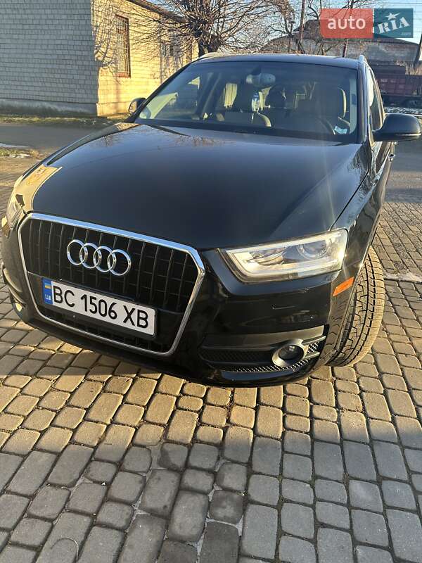 Позашляховик / Кросовер Audi Q3 2014 в Стрию