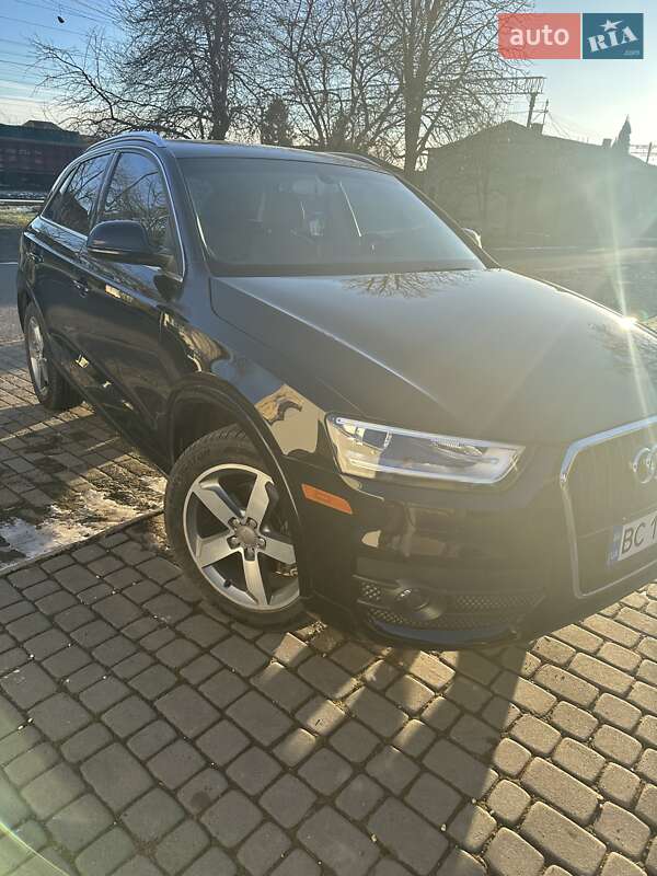 Позашляховик / Кросовер Audi Q3 2014 в Стрию