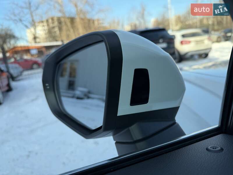 Позашляховик / Кросовер Audi Q3 2020 в Києві