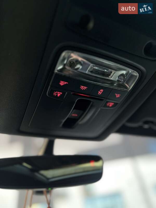 Внедорожник / Кроссовер Audi Q3 2016 в Киеве