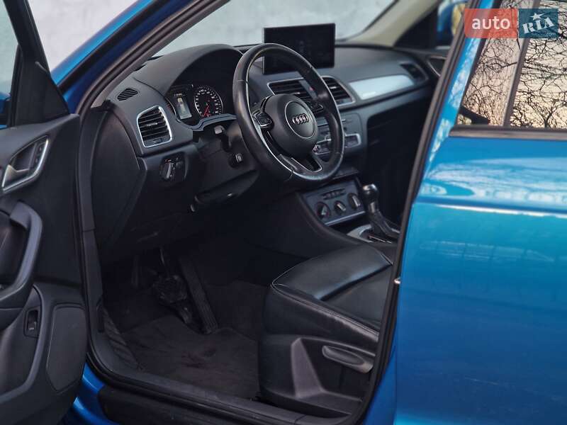 Внедорожник / Кроссовер Audi Q3 2017 в Одессе